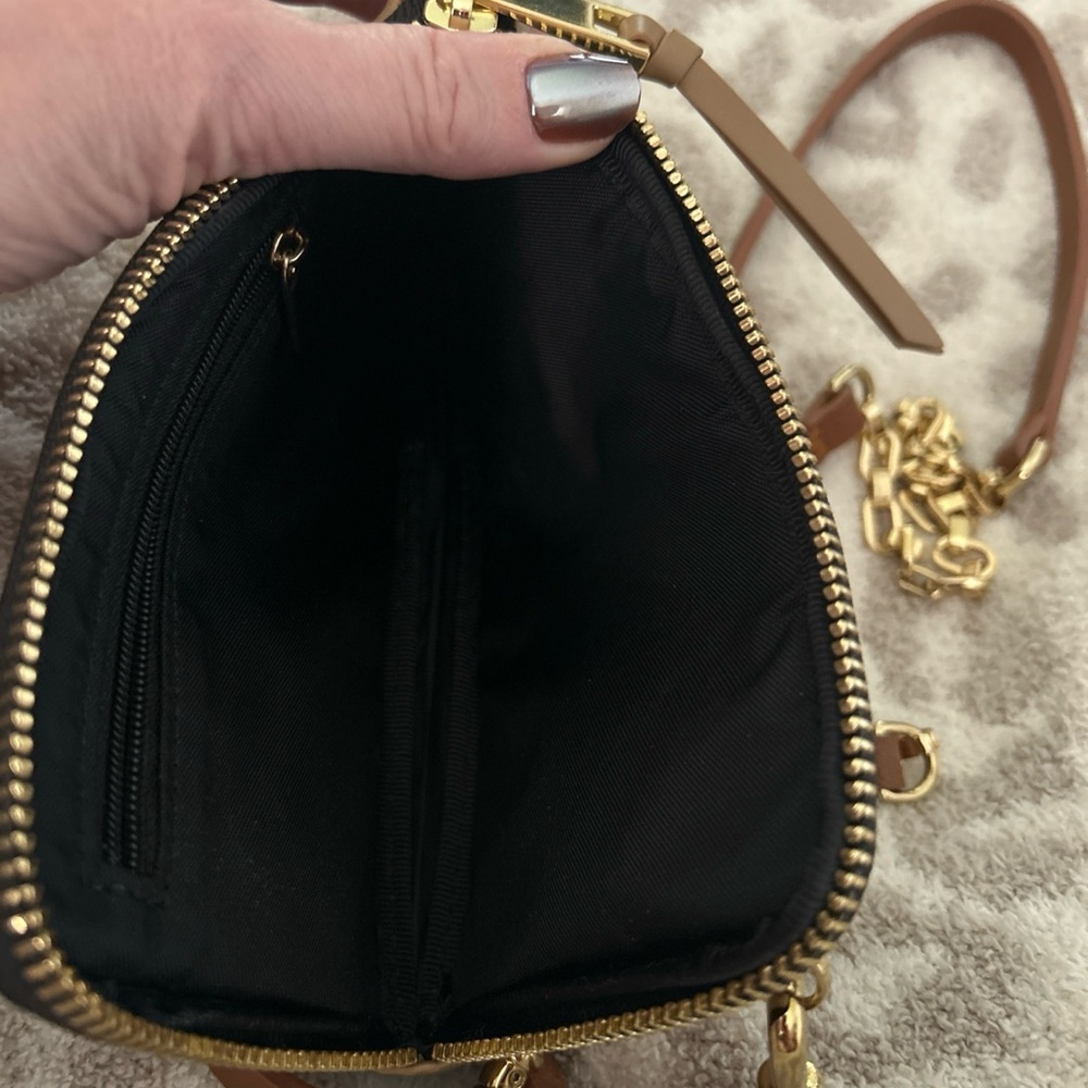 Bandolier Brown Expanded Pouch Crossbody Bag with Gold Accents - Picture 5 of 6